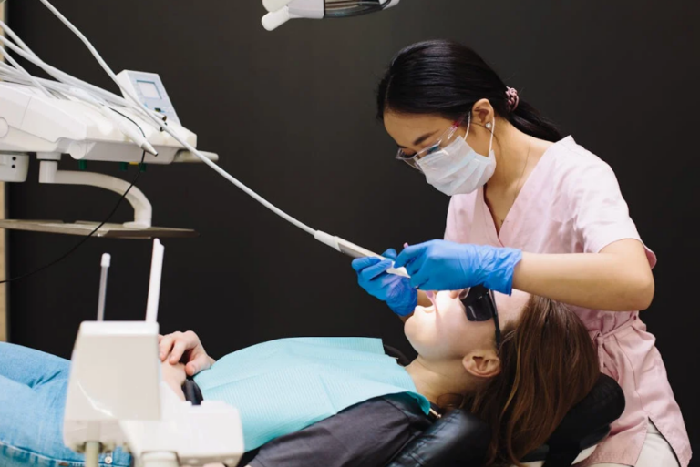 Read more about the article The Importance of Preventative Dentistry: Keeping Your Smile Healthy